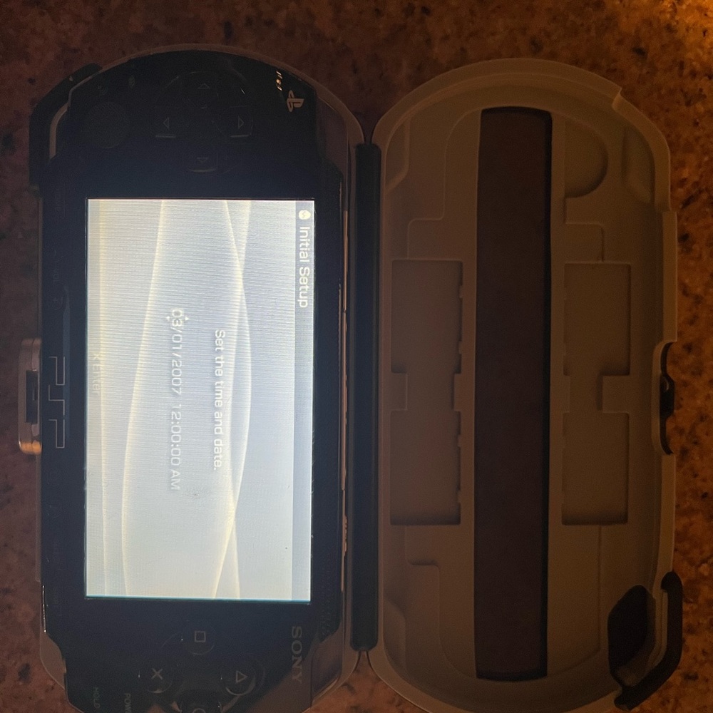 PSP1001 Sony - Picture 4 of 4